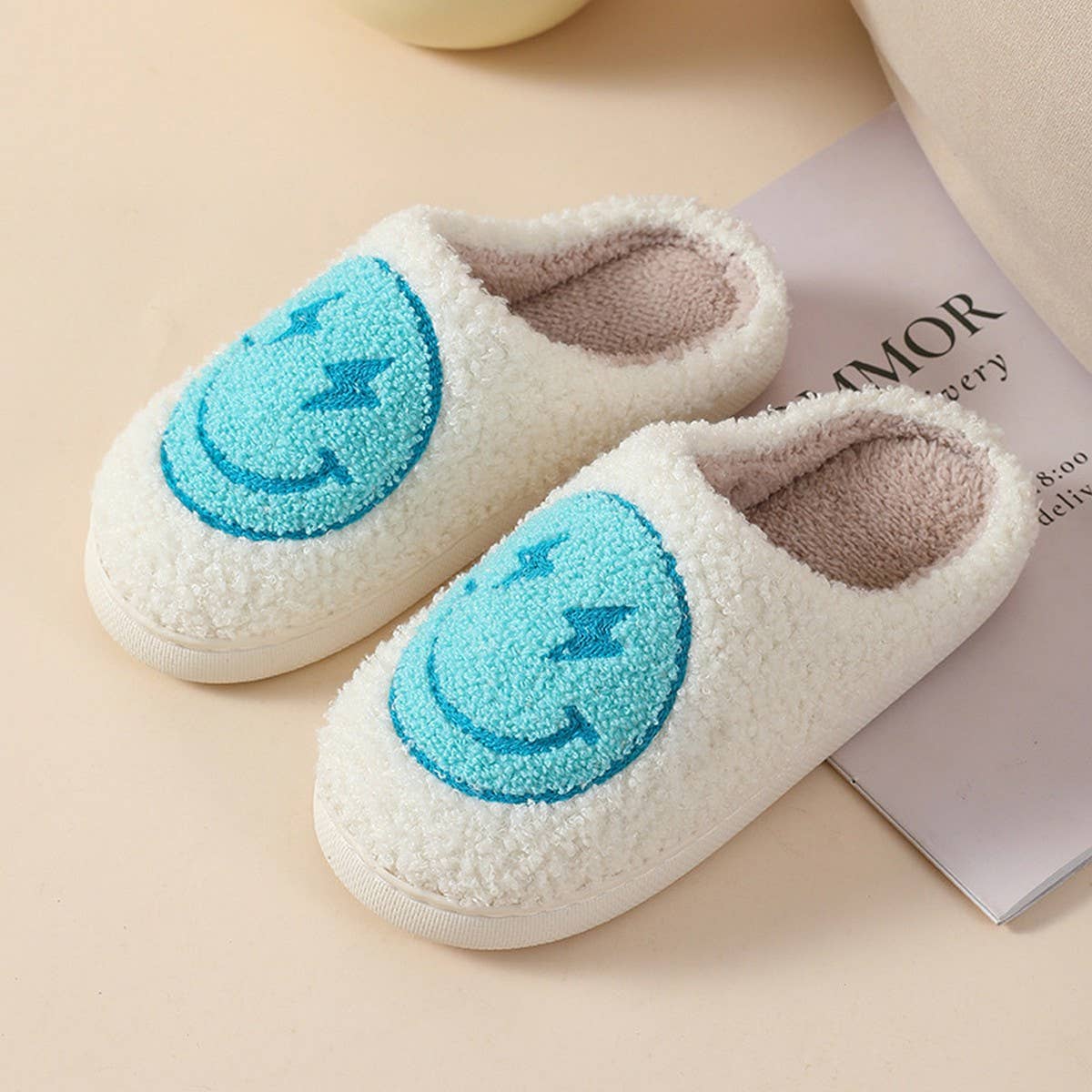 THUNDER EYE SMILING FACE LEOPARD PLUSH SLIPPERS_CWSHS0264