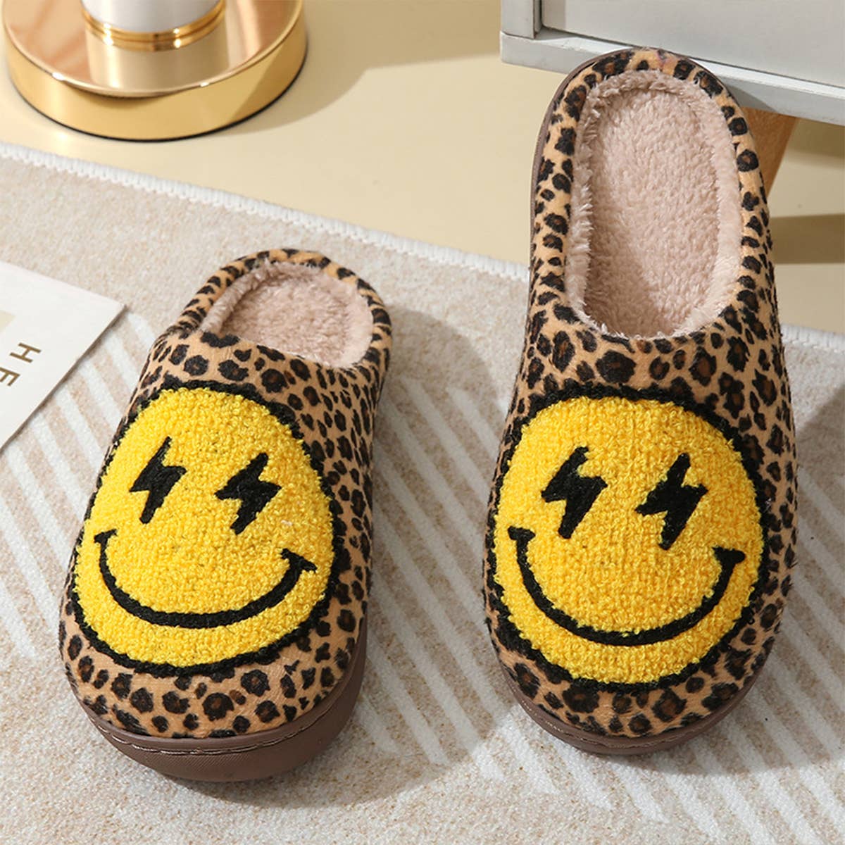 THUNDER EYE SMILING FACE LEOPARD PLUSH SLIPPERS_CWSHS0264