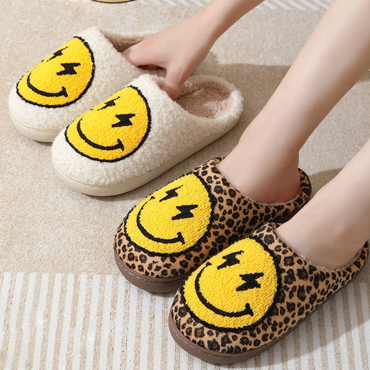 THUNDER EYE SMILING FACE LEOPARD PLUSH SLIPPERS_CWSHS0264