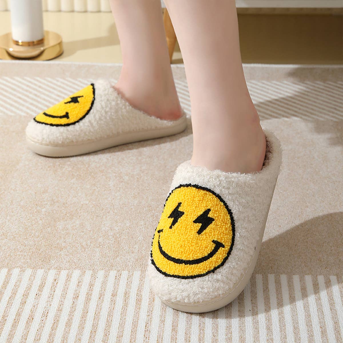 THUNDER EYE SMILING FACE LEOPARD PLUSH SLIPPERS_CWSHS0264