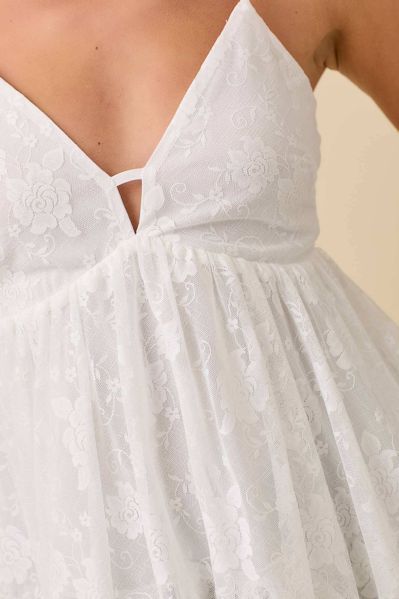 Lace Tank Top With Bubble Hem